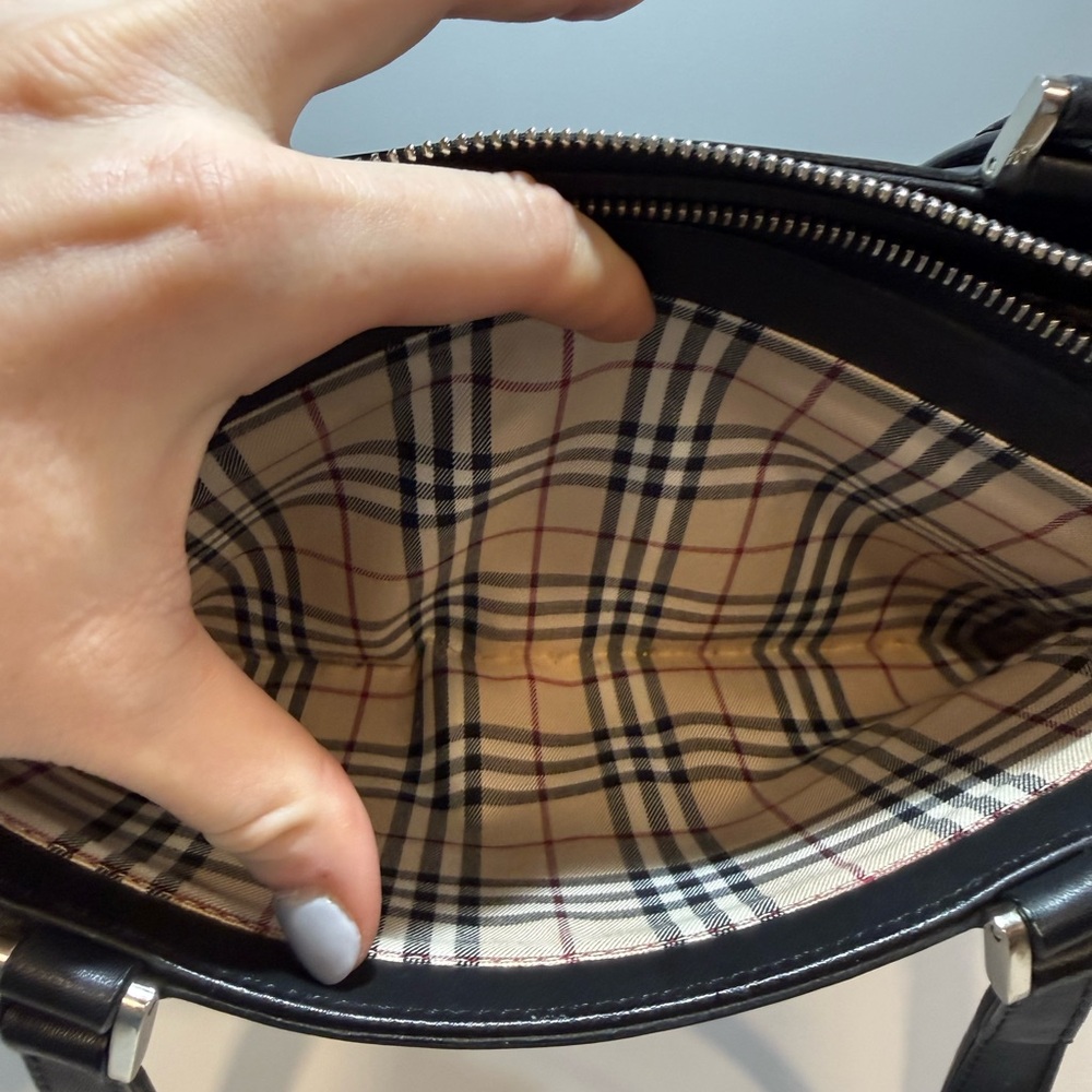 Burberry Black Leather with House Check Interior Handbag - Picture 7 of 11